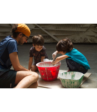 LA COLATA DI GESSO | Laboratorio di scultura per famiglie con bambini e bambine 3-5 anni